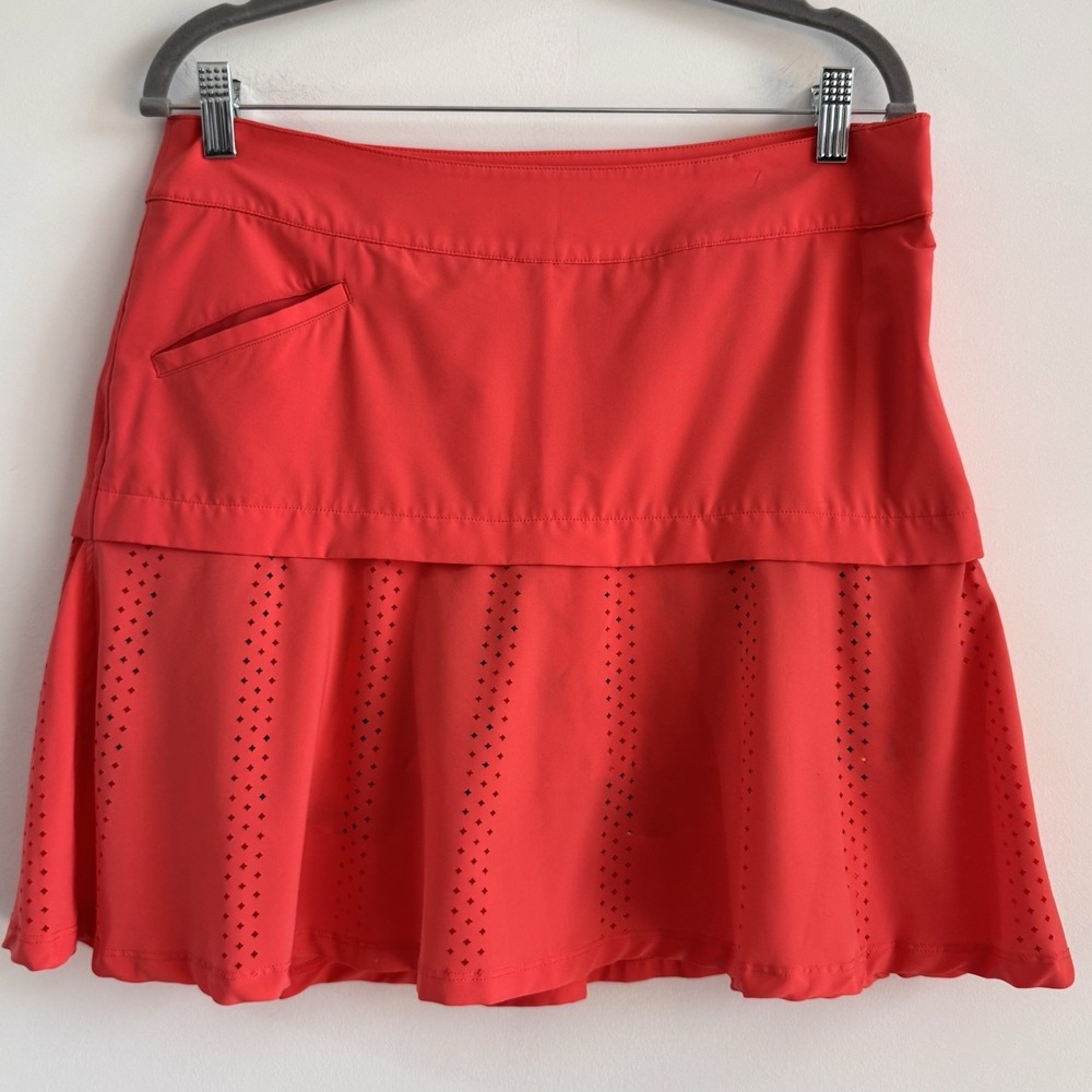 Chase 54 Coral Golf Performance Skort Size 8 Wicking Perforated Athletic‎